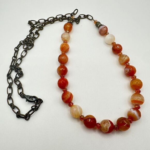 Stunning faceted carnelian and crystal beaded necklace! - Picture 2 of 10
